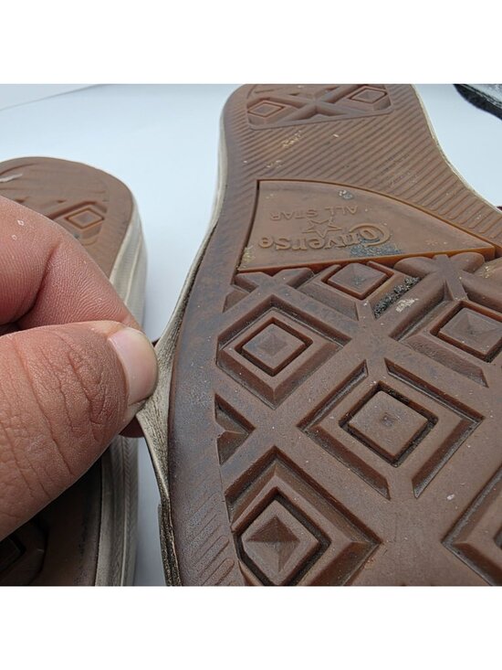 Athletic_Shoes
